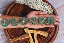 Load image into Gallery viewer, Money Tealight Candle | With Rare Herbs, Crystals & Essential Oils | Set of 7 | Burning hours: 2 |