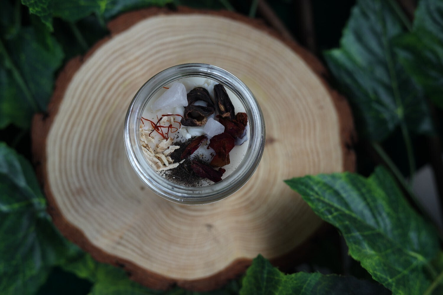 Attraction Ritual Candle | Soy Wax | 100 gms | With Rare Herbs, Crysta ...