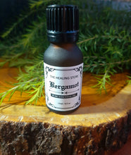 Load image into Gallery viewer, essential oil use and benefit