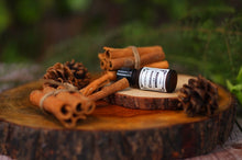 Load image into Gallery viewer, Cinnamon Essential Oil