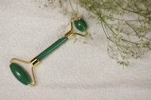 Load image into Gallery viewer, Jade Facial Massage Roller