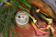 Load image into Gallery viewer, Success Ritual Candle | Soy Wax | 100 gms | With Rare Herbs, Crystals & Essential Oils | Burning Hours 30 |
