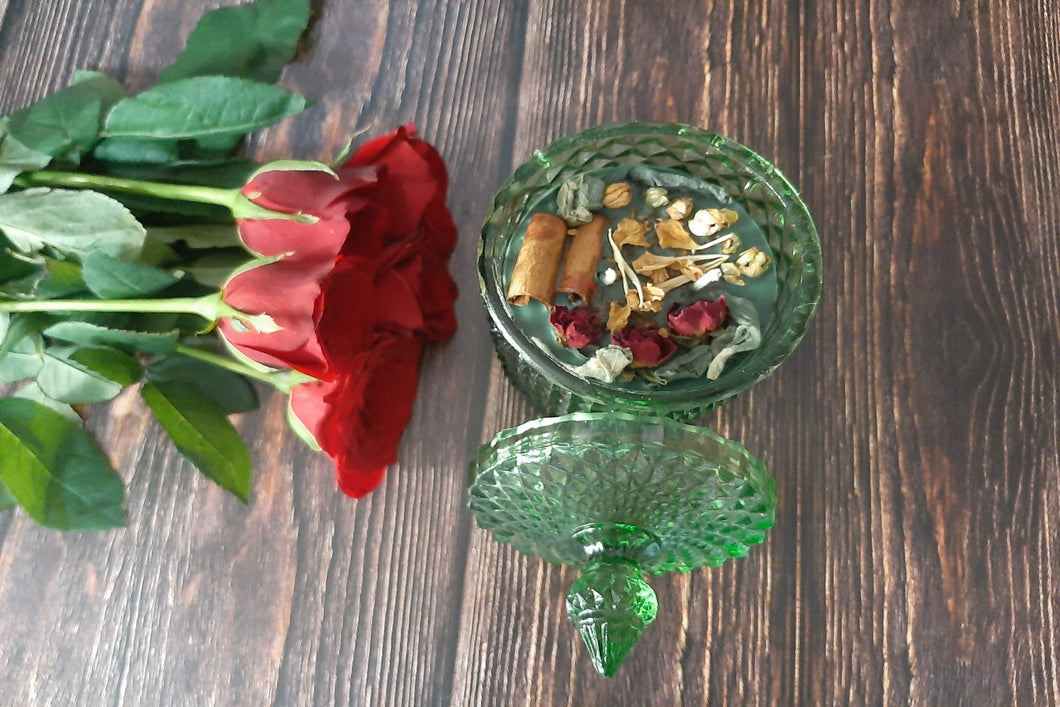 Saint Martha Intention Candle | Soy Wax | 200 gms | with rare herbs, crystals & essential oils |