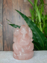 Load image into Gallery viewer, Rose Quartz Crystal Ganesha Statue | 150 gms |
