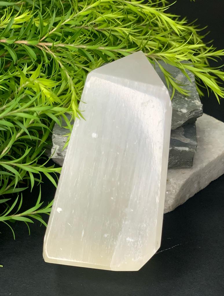 Selenite | 235 gms |