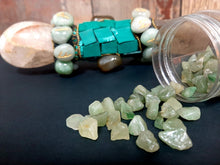 Load image into Gallery viewer, Green Aventurine Chips Stone - 50 grams
