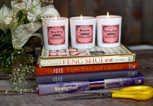 Load image into Gallery viewer, Bourbon Vanilla Fragrance Candle | Soy wax | 170gms | Burning hours 40 |
